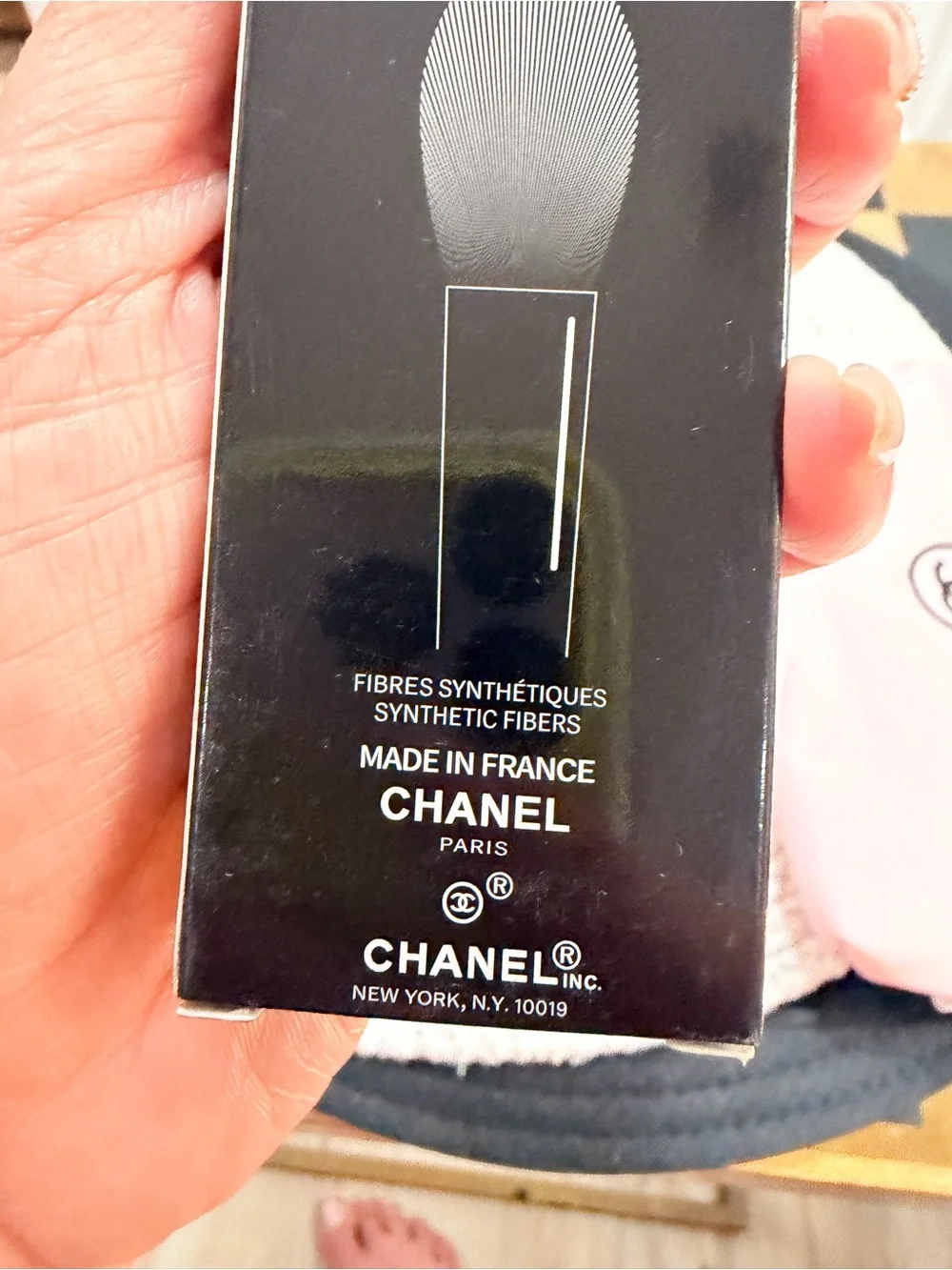 NEW | CHANEL Beauty Gift Set Pink Cosmetic Pouch Mirror Brush Makeup Accessories - Picture 4 of 10